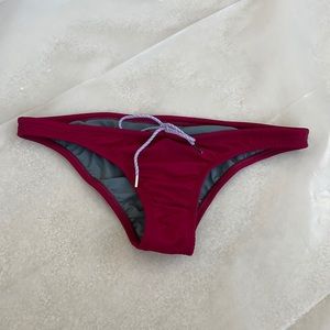JOLYN “Europe” Bikini Bottoms Size XL